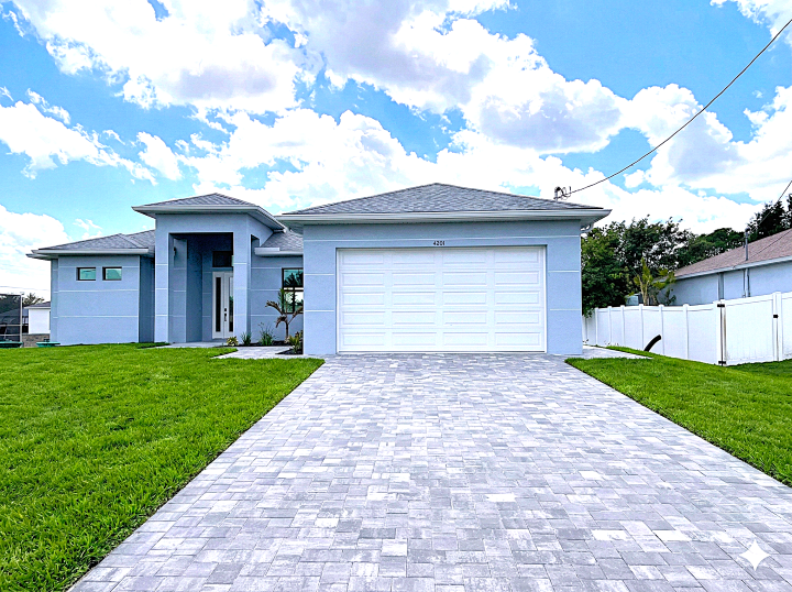 i4 1630 | 4203 11Th St W — Lehigh Acres, FL 33971